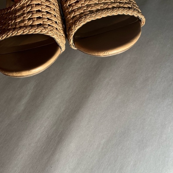 BAR III Beige Spherical Heel Cally Artsty vacation Slip On Sandals 8.5 - Picture 7 of 9